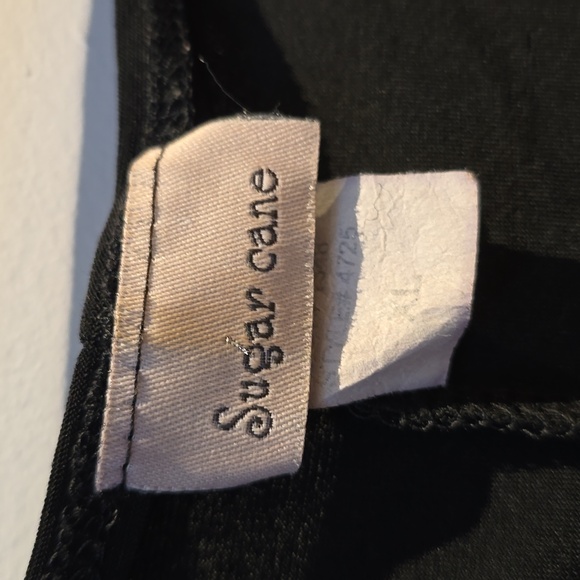 Sugar Cane - Sparkling Sharkbite Club Top in Black - Picture 5 of 7